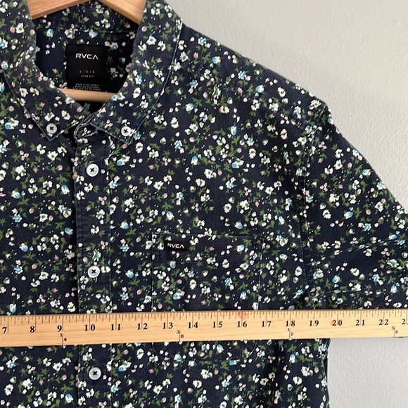 RVCA Black Floral Casual Button Down Shirt Large - Picture 6 of 8